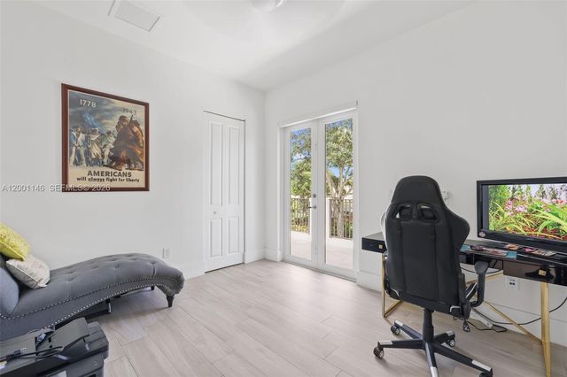 14831 SW 93rd Ct, Miami, FL 33176