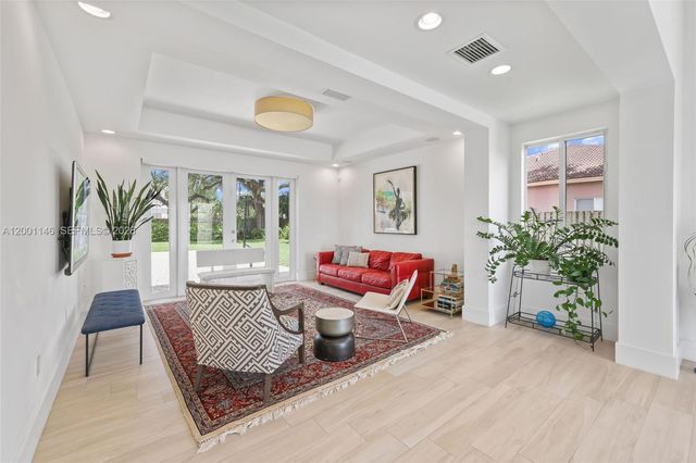 14831 SW 93rd Ct, Miami, FL 33176