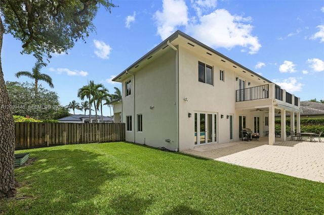 14831 SW 93rd Ct, Miami, FL 33176