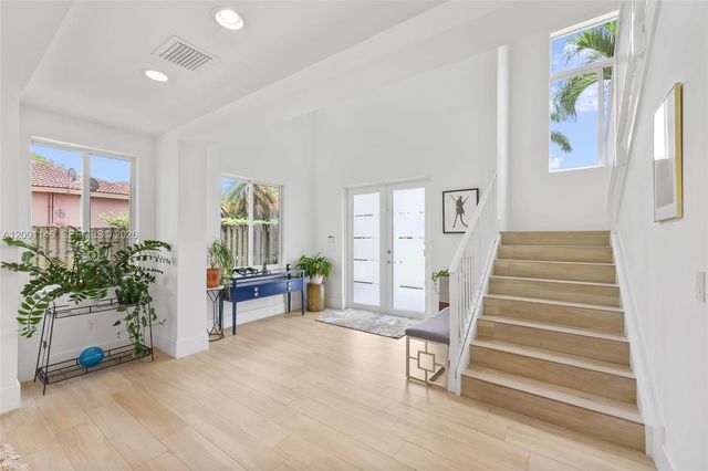 14831 SW 93rd Ct, Miami, FL 33176