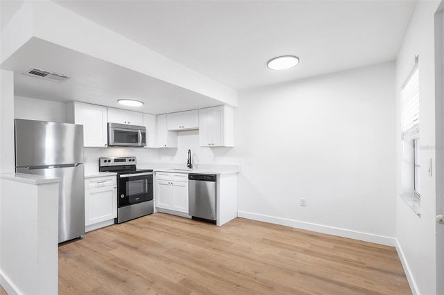 6262 EMERSON AVENUE S 28, St Petersburg, FL 33707