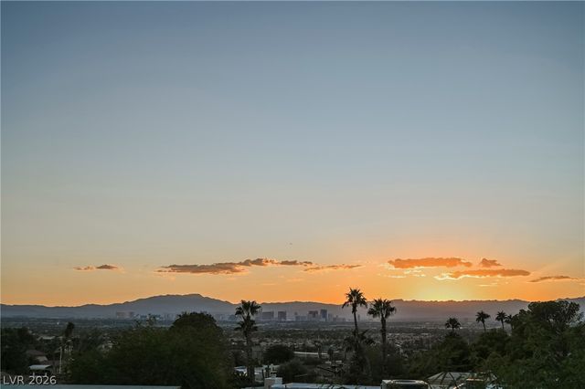 649 Wilshire Boulevard, Las Vegas, NV 89110