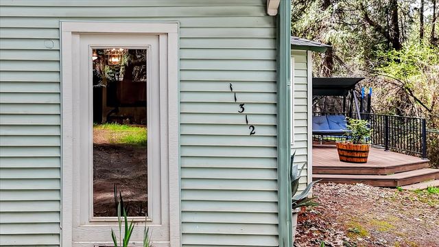 11312 Alpine Ln, Grass Valley, CA 95945