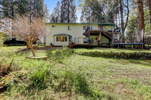 11312 Alpine Ln, Grass Valley, CA 95945