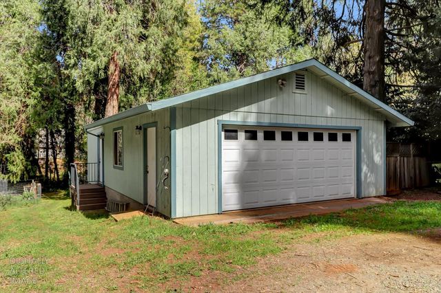 11312 Alpine Ln, Grass Valley, CA 95945