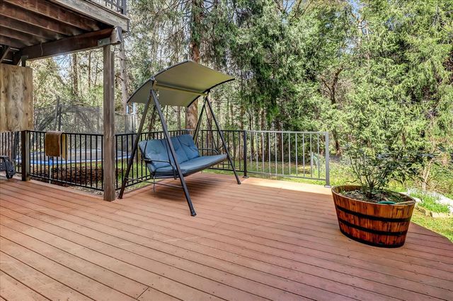 11312 Alpine Ln, Grass Valley, CA 95945