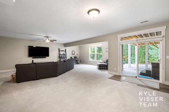 6283 Boulder Ridge Drive Ne, Plainfield Twp, MI 49306
