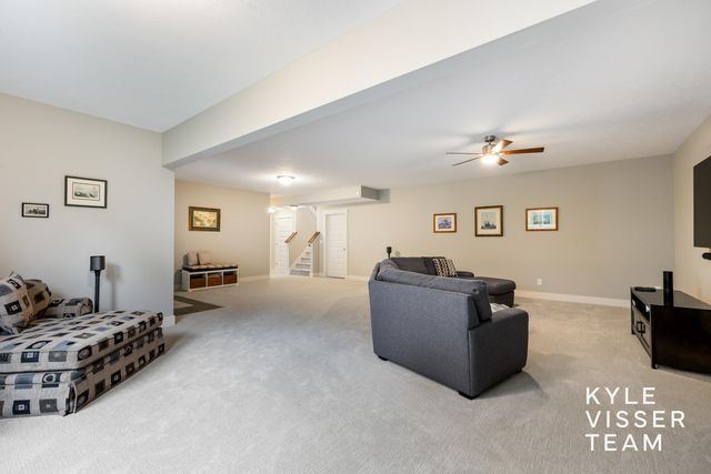 6283 Boulder Ridge Drive Ne, Plainfield Twp, MI 49306