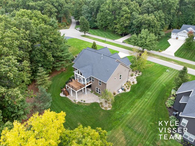 6283 Boulder Ridge Drive Ne, Plainfield Twp, MI 49306