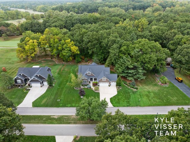 6283 Boulder Ridge Drive Ne, Plainfield Twp, MI 49306