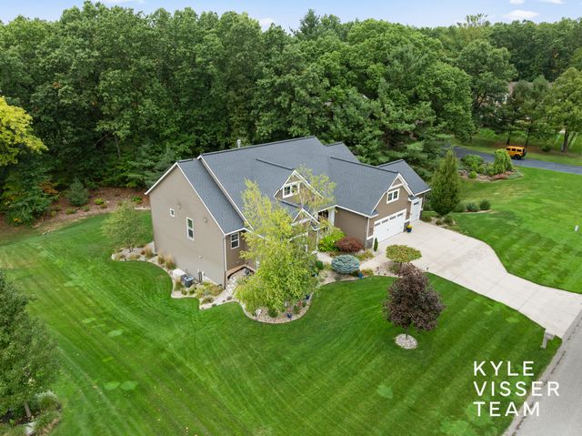 6283 Boulder Ridge Drive Ne, Plainfield Twp, MI 49306