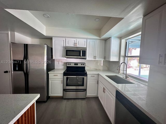 6777 NW 4th St 0, Margate, FL 33063