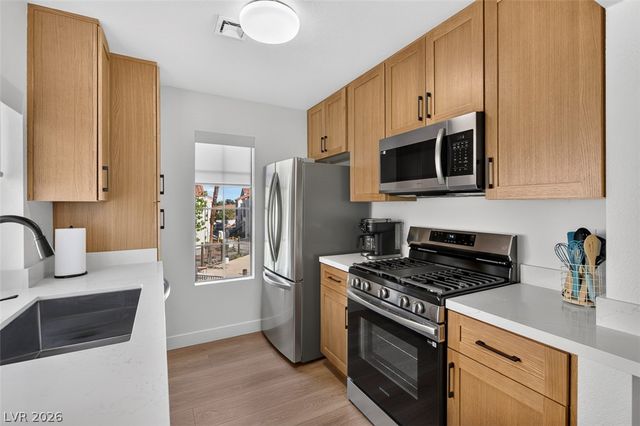 4854 Nara Vista Way 201, Las Vegas, NV 89103