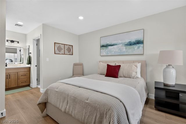 4854 Nara Vista Way 201, Las Vegas, NV 89103