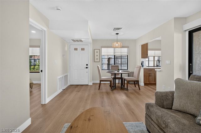 4854 Nara Vista Way 201, Las Vegas, NV 89103