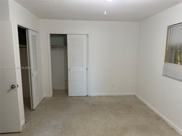 1418 E KIMDALE ST, Lehigh Acres, FL 33936