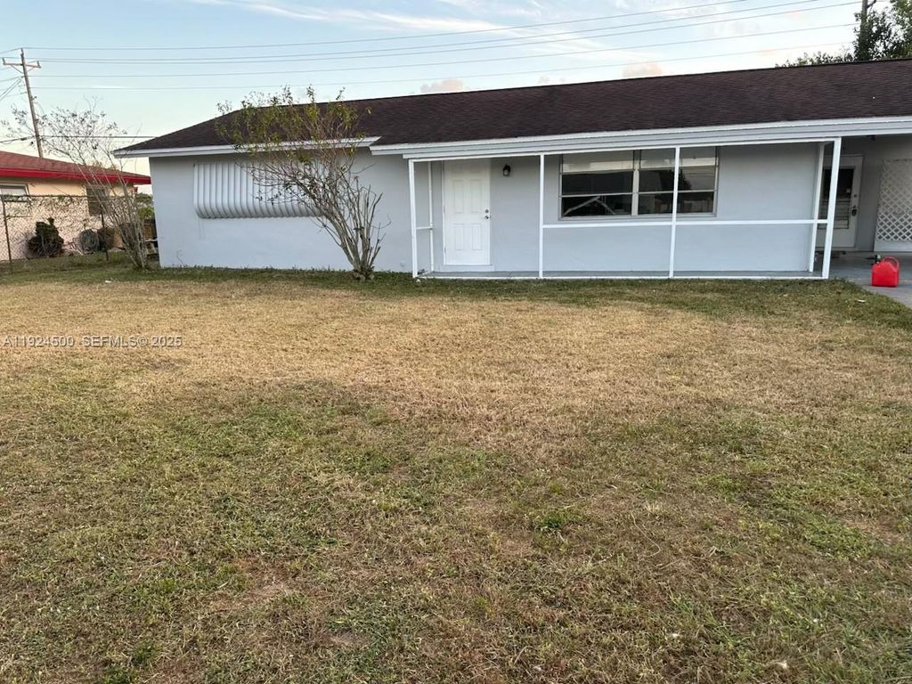 1418 E KIMDALE ST, Lehigh Acres, FL 33936