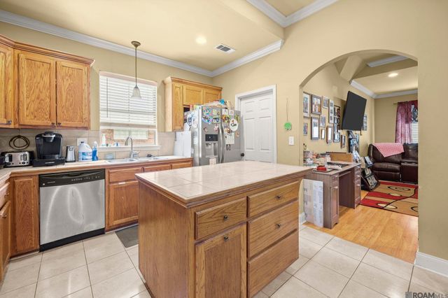 17532 Wisdom Dr, Baker, LA 70714