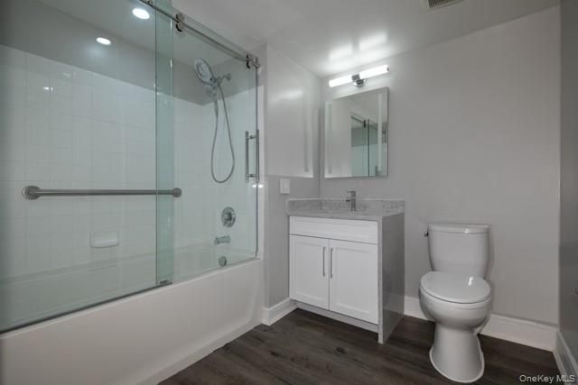 100 Glen Street N2211, Glen Cove, NY 11542