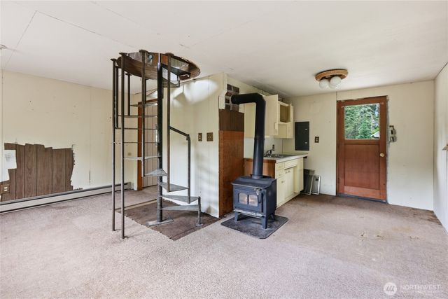 220 Shady Glen Lane, Easton, WA 98925