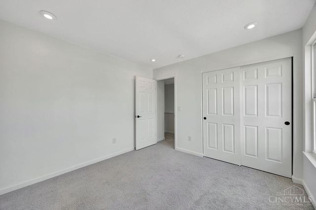5750 Azra Court, Hamilton Twp, OH 45157
