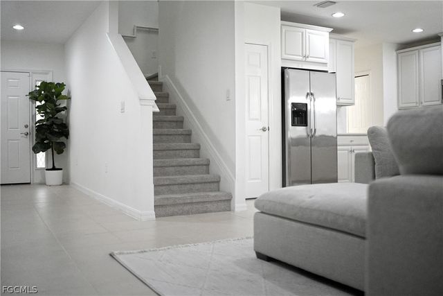 12109 Palm Cove ST, Fort Myers, FL 33913