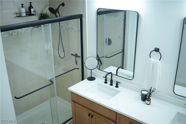 12109 Palm Cove ST, Fort Myers, FL 33913