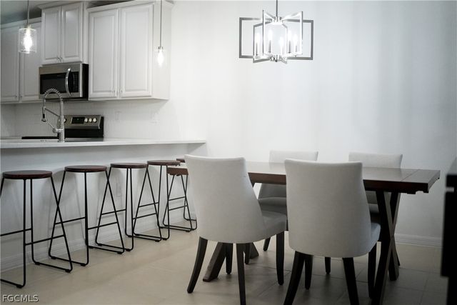 12109 Palm Cove ST, Fort Myers, FL 33913