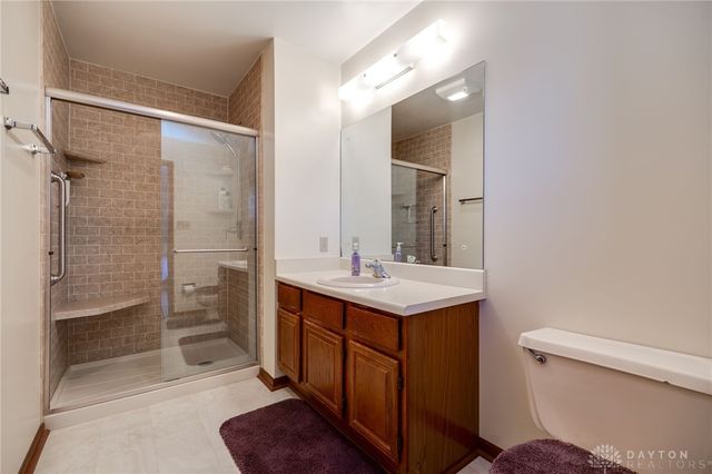 131 Queen Ann Court, Springboro, OH 45066