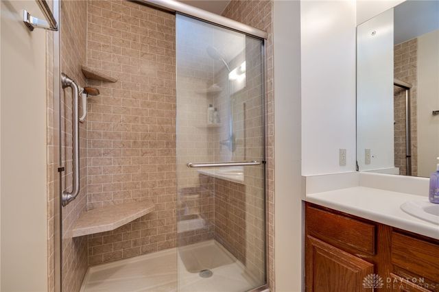 131 Queen Ann Court, Springboro, OH 45066