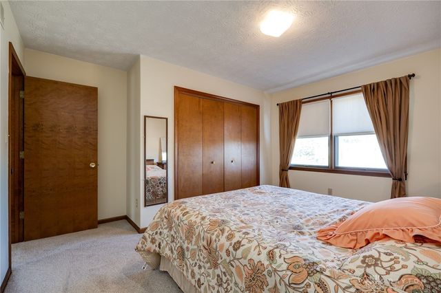 131 Queen Ann Court, Springboro, OH 45066