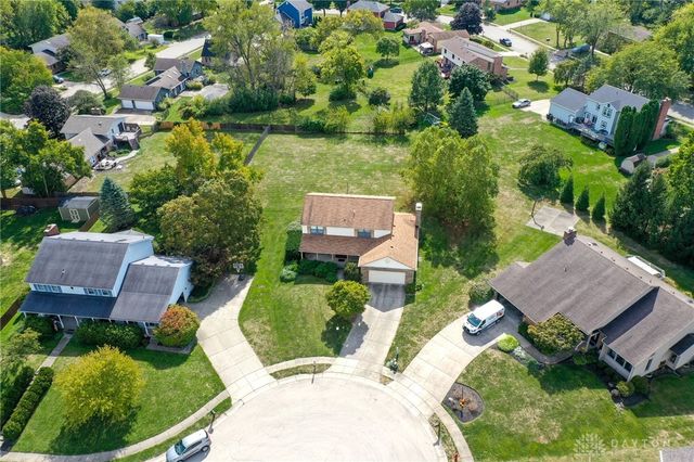 131 Queen Ann Court, Springboro, OH 45066