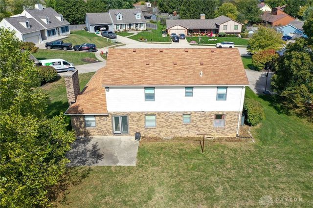 131 Queen Ann Court, Springboro, OH 45066