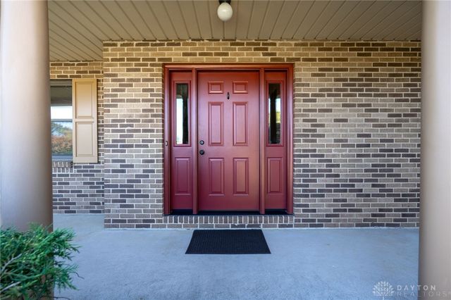 131 Queen Ann Court, Springboro, OH 45066
