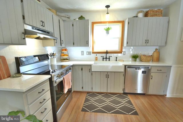 160 COUNTRY SQUIRE LN, Winchester, VA 22603