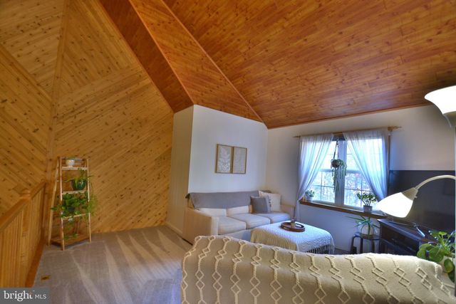 160 COUNTRY SQUIRE LN, Winchester, VA 22603