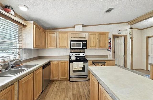 17106 Pickering Road, Conroe, TX 77302