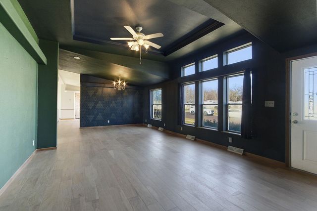 5281 N BURNING BUSH RD, Columbia, MO 65202