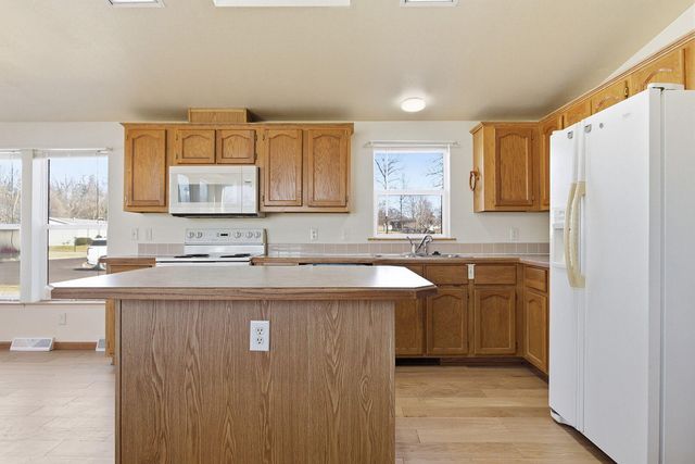 5281 N BURNING BUSH RD, Columbia, MO 65202