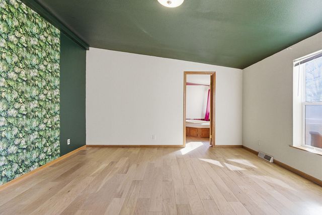 5281 N BURNING BUSH RD, Columbia, MO 65202