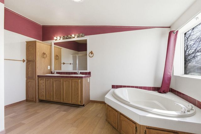 5281 N BURNING BUSH RD, Columbia, MO 65202