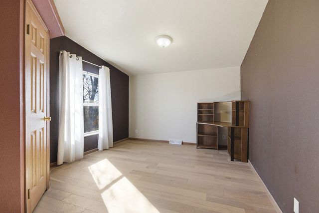 5281 N BURNING BUSH RD, Columbia, MO 65202