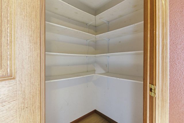 5281 N BURNING BUSH RD, Columbia, MO 65202