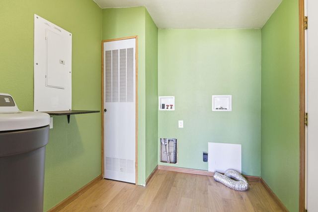 5281 N BURNING BUSH RD, Columbia, MO 65202