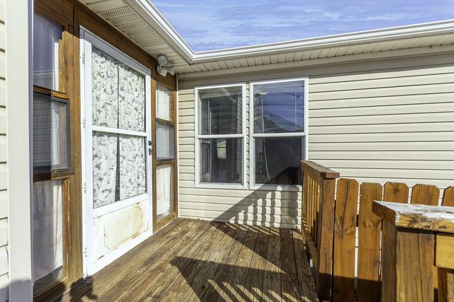 5281 N BURNING BUSH RD, Columbia, MO 65202