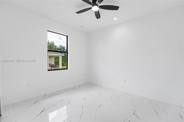 1909 NW 24th Place, Cape Coral, FL 33993