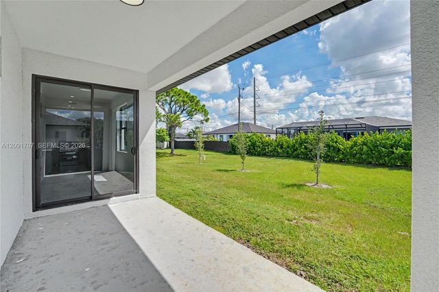 1909 NW 24th Place, Cape Coral, FL 33993