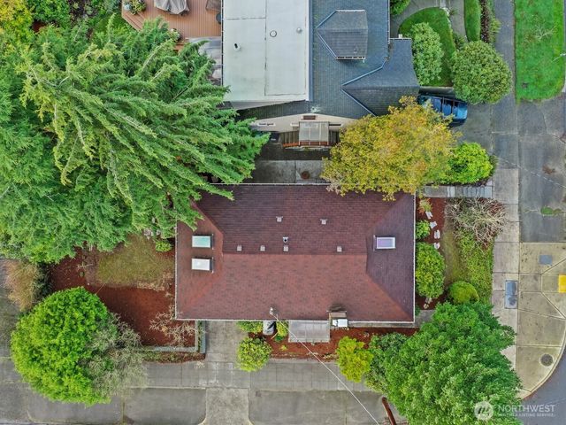 7821 Meridian Avenue N, Seattle, WA 98103