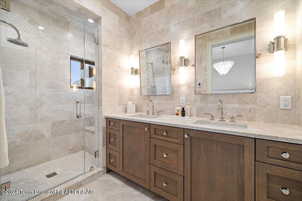 400 HIDDEN HOLLOW Drive, Jackson, WY 83001 photo 11