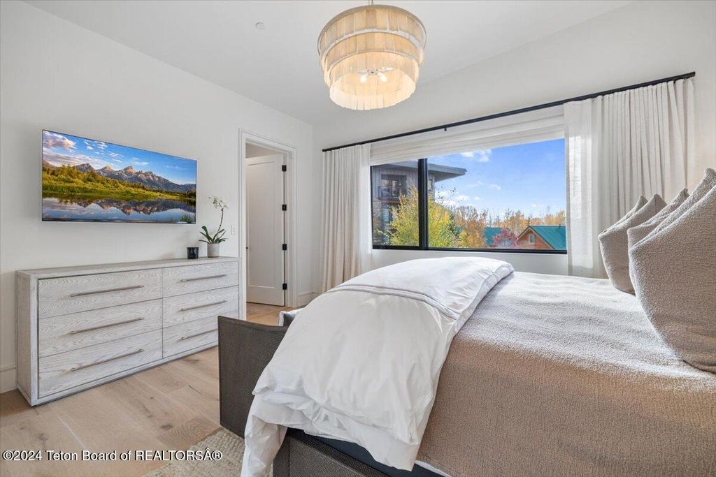 400 HIDDEN HOLLOW Drive, Jackson, WY 83001 photo 15